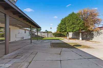 7150 W Montecito Avenue, Phoenix, AZ 85033 - Photo 24