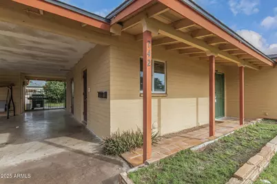 742 E Sierra Vista Drive, Phoenix, AZ 85014 - Photo 8