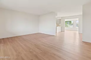 10417 W Prairie Hills Cir, Sun City, AZ 85351 - Photo 4