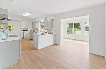 10417 W Prairie Hills Circle, Sun City, AZ 85351 - Photo 1