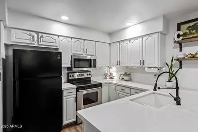 1717 E Union Hills Drive #1054, Phoenix, AZ 85024 - Photo 10
