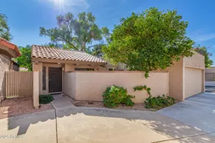 6417 N 77th Way, Scottsdale, AZ 85250 - Photo 2
