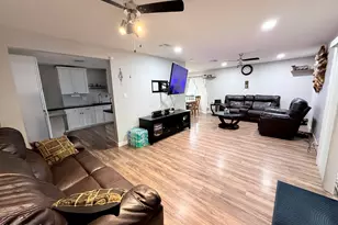 5821 W Clarendon Ave, Phoenix, AZ 85031 - Photo 6