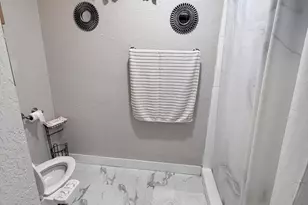 5821 W Clarendon Ave, Phoenix, AZ 85031 - Photo 12