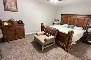 5821 W Clarendon Ave, Phoenix, AZ 85031 - Photo 14