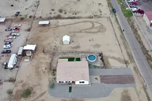 30504 W McKinley St, Buckeye, AZ 85396 - Photo 2