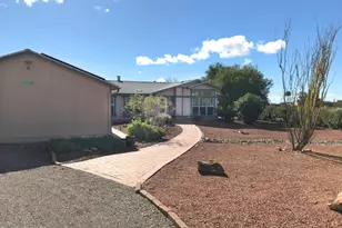 23275 W Los Huesos Way, Congress, AZ 85332 - Photo 2