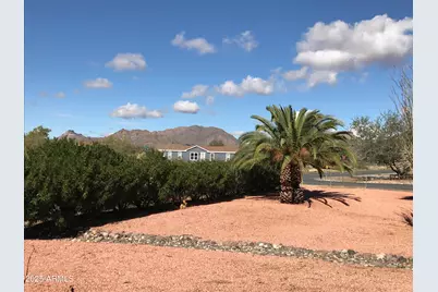 23275 W Los Huesos Way, Congress, AZ 85332 - Photo 4