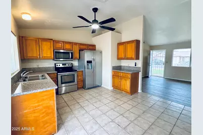 1417 S 66th Lane, Phoenix, AZ 85043 - Photo 8