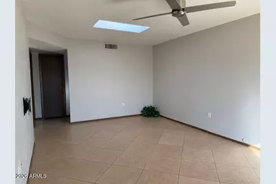 13232 N 98th Avenue #E, Sun City, AZ 85351 - Photo 10