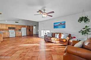 4841 E Desert View Dr, Phoenix, AZ 85044 - Photo 14