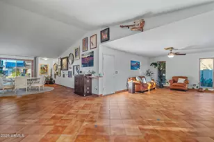 4841 E Desert View Dr, Phoenix, AZ 85044 - Photo 10