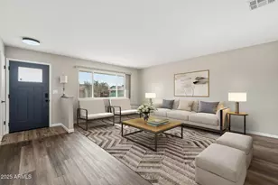 10002 W Tarrytown Ave, Sun City, AZ 85351 - Photo 4