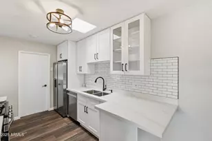 10002 W Tarrytown Ave, Sun City, AZ 85351 - Photo 8