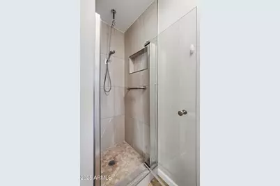 10002 W Tarrytown Avenue, Sun City, AZ 85351 - Photo 18