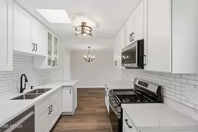 10002 W Tarrytown Avenue, Sun City, AZ 85351 - Photo 10