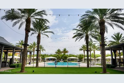 2440 W Maximo Way, Phoenix, AZ 85085 - Photo 10