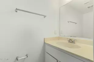 19601 N 7th St, Phoenix, AZ 85024 - Photo 14