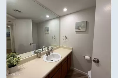 3228 W Glendale Avenue #103, Phoenix, AZ 85051 - Photo 10