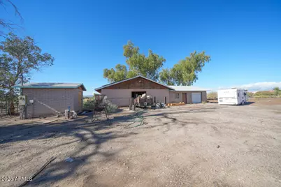 7227 S Mesquite Drive, Mohave Valley, AZ 86440 - Photo 16