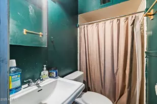 5423 W Earll Dr, Phoenix, AZ 85031 - Photo 14