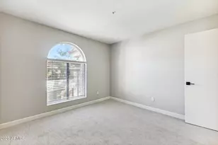 10610 S 48th St, Phoenix, AZ 85044 - Photo 2