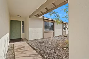 2291 Iris Dr, Sierra Vista, AZ 85635 - Photo 2