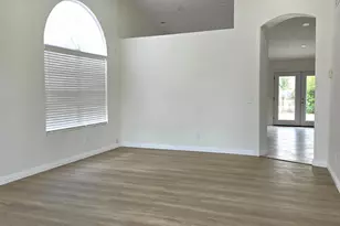 23813 N 39th Ln, Glendale, AZ 85310 - Photo 6