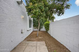 731 E Villa Rita Dr, Phoenix, AZ 85022 - Photo 28