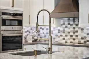 7258 E Loma Ln, Scottsdale, AZ 85258 - Photo 6