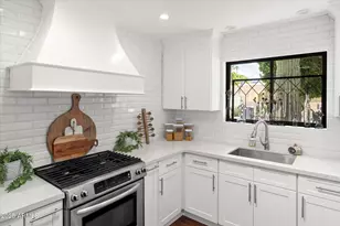 6333 N Scottsdale Rd, Scottsdale, AZ 85250 - Photo 8