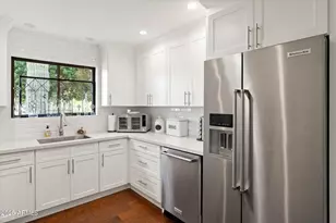 6333 N Scottsdale Rd, Scottsdale, AZ 85250 - Photo 10