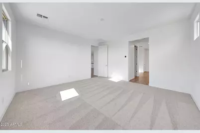 28832 N 174th Lane, Surprise, AZ 85387 - Photo 8