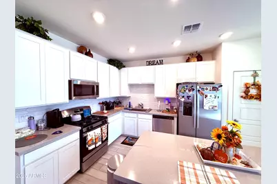 35377 W Santa Monica Avenue, Maricopa, AZ 85138 - Photo 2