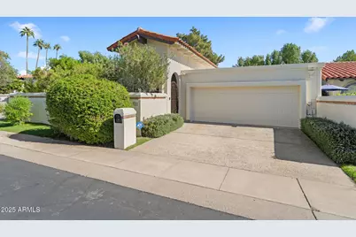 7217 N 6th Way, Phoenix, AZ 85020 - Photo 1