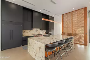 4905 E White Gates Dr, Phoenix, AZ 85018 - Photo 10