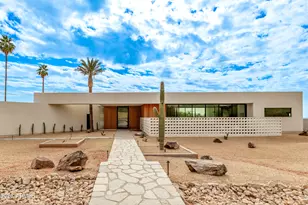 4905 E White Gates Dr, Phoenix, AZ 85018 - Photo 2