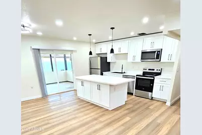 6219 W Citrus Way, Glendale, AZ 85301 - Photo 1