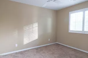 21249 N 36th Pl, Phoenix, AZ 85050 - Photo 16