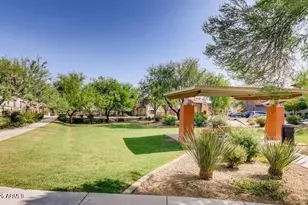 21249 N 36th Pl, Phoenix, AZ 85050 - Photo 34