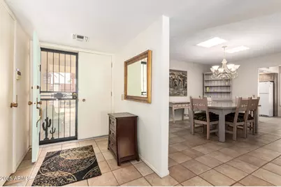 10102 W Concho Circle, Sun City, AZ 85373 - Photo 6