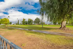 10102 W Concho Cir, Sun City, AZ 85373 - Photo 32