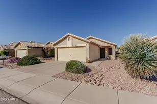 2112 E Robin Ln E, Phoenix, AZ 85024 - Photo 1