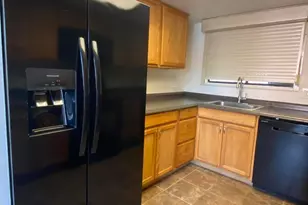 11666 N 28th Dr, Phoenix, AZ 85029 - Photo 8