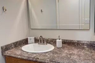 11666 N 28th Dr, Phoenix, AZ 85029 - Photo 14