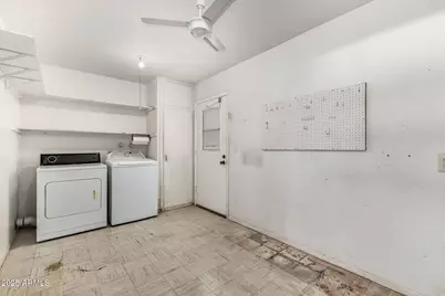 10403 W Floriade Drive, Sun City, AZ 85351 - Photo 26