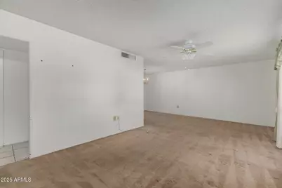 10403 W Floriade Drive, Sun City, AZ 85351 - Photo 6