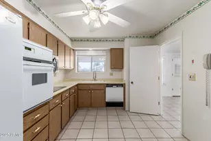 10403 W Floriade Dr, Sun City, AZ 85351 - Photo 16