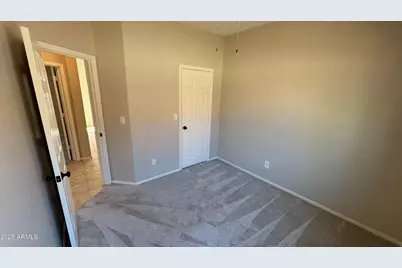 2587 W Patagonia, Phoenix, AZ 85086 - Photo 12