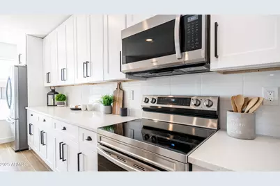 14044 N Cameo Drive, Sun City, AZ 85351 - Photo 4